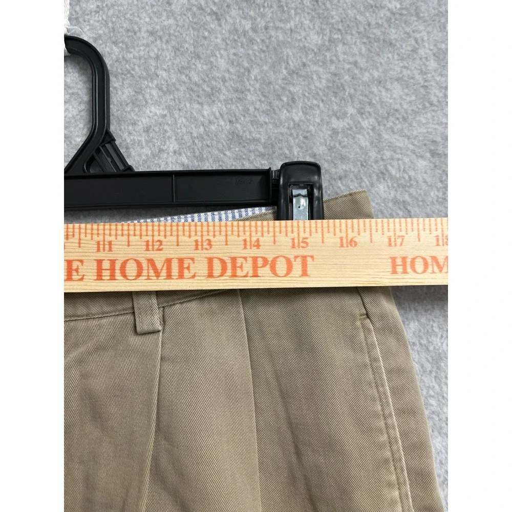 Tommy Hilfiger Chino Shorts Mens 34 Brown Cotton Pleated Front Streetwear Casual